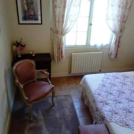 Chambres De Manegat Bed & Breakfast